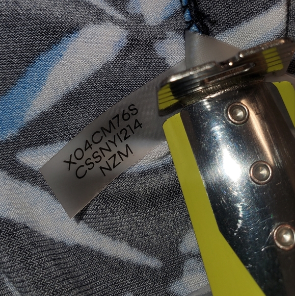 Calvin Klein Black and Blue Geometric Patterned Sleeveless Top 2X EUC - Picture 11 of 12